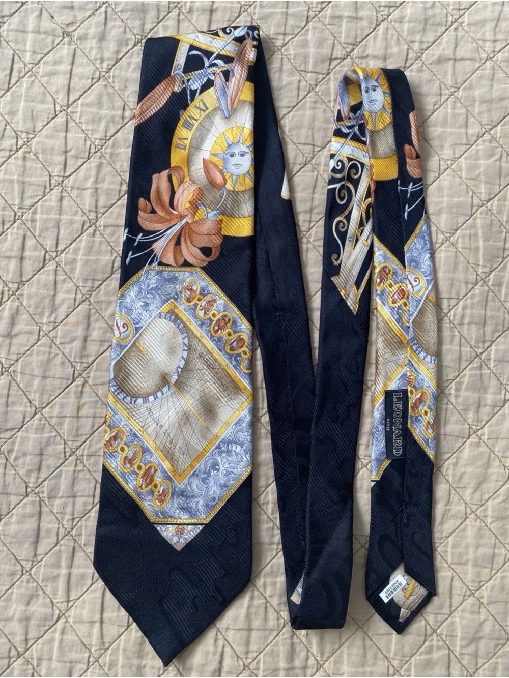 Leonard Paris Silk Tie Made Italy  Dessin-No. 68730 Vintage Baroque Sun Designer